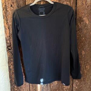 Patagonia black Capilene Women’s Small Cool Daily